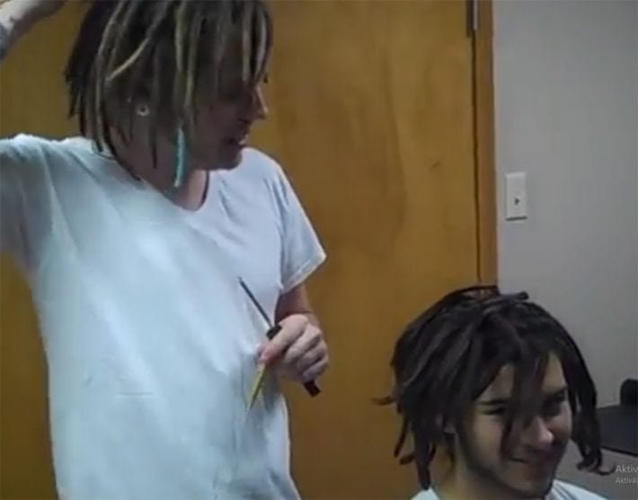 A rasta tincsek tövének egyik készítési módszere